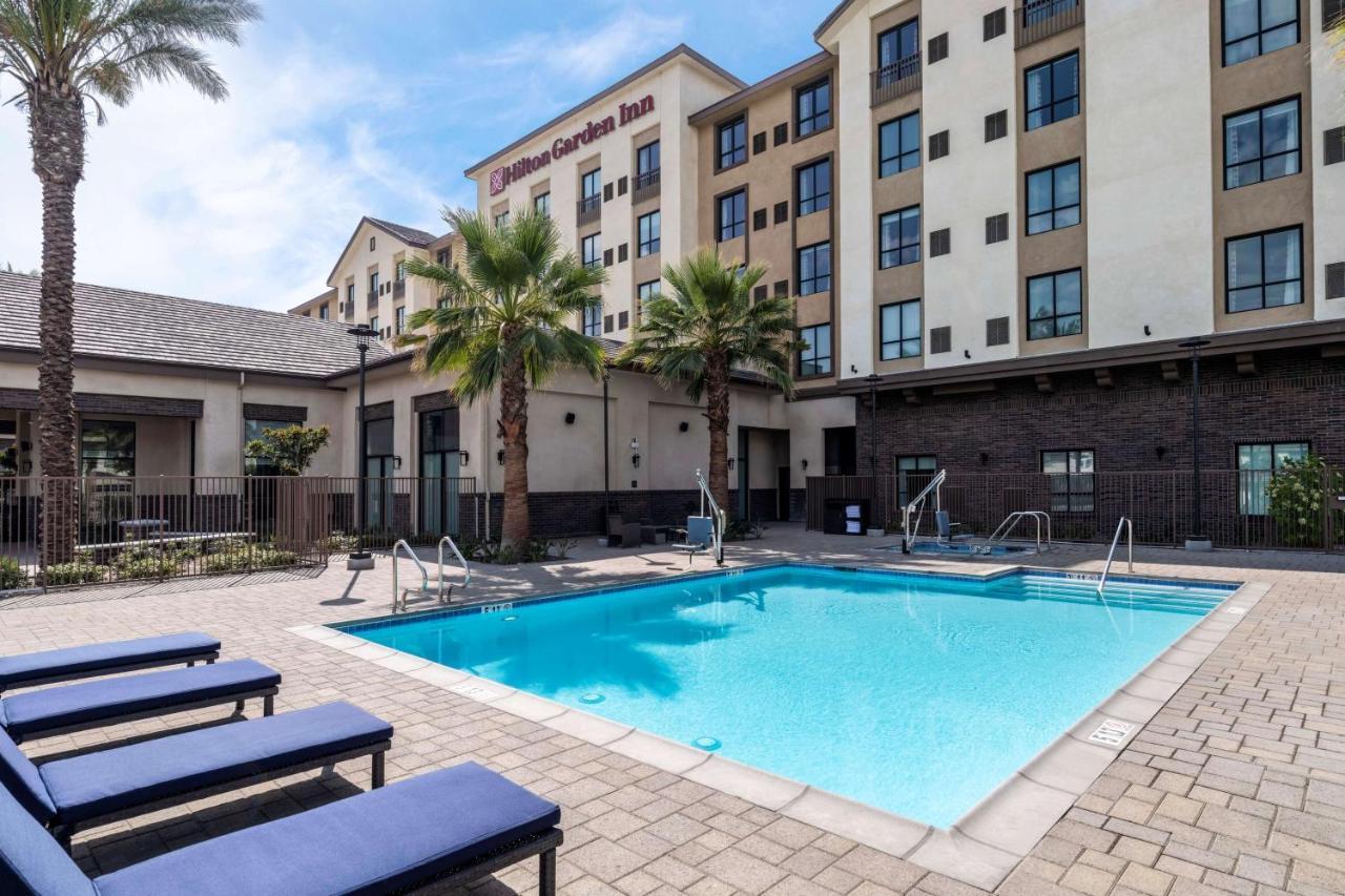 Hilton Garden Inn Pomona, Ca Dış mekan fotoğraf