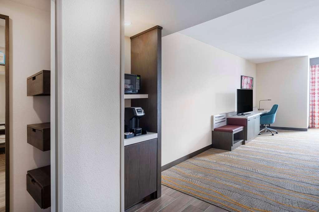 Hilton Garden Inn Pomona, Ca Oda fotoğraf