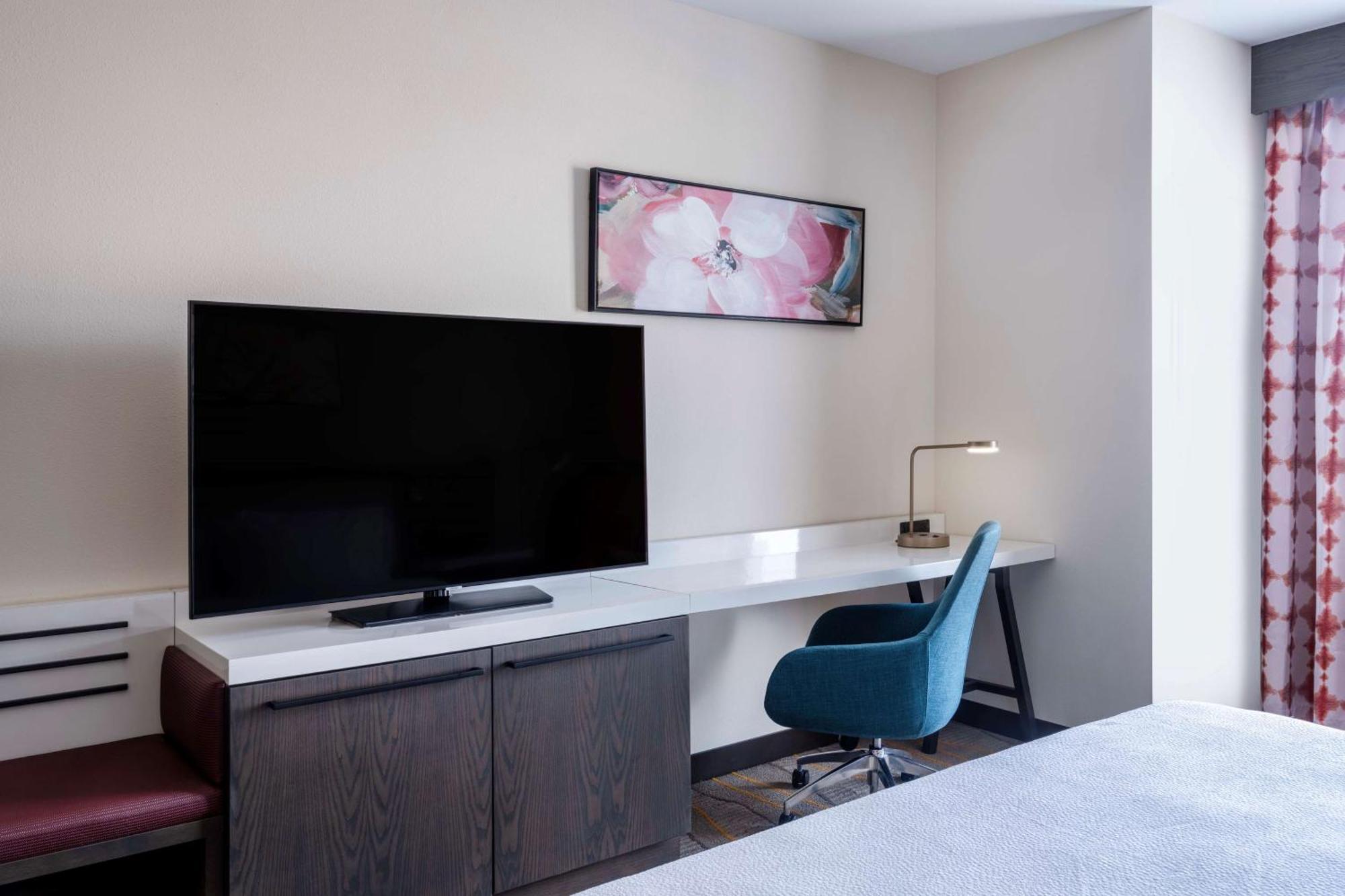 Hilton Garden Inn Pomona, Ca Dış mekan fotoğraf