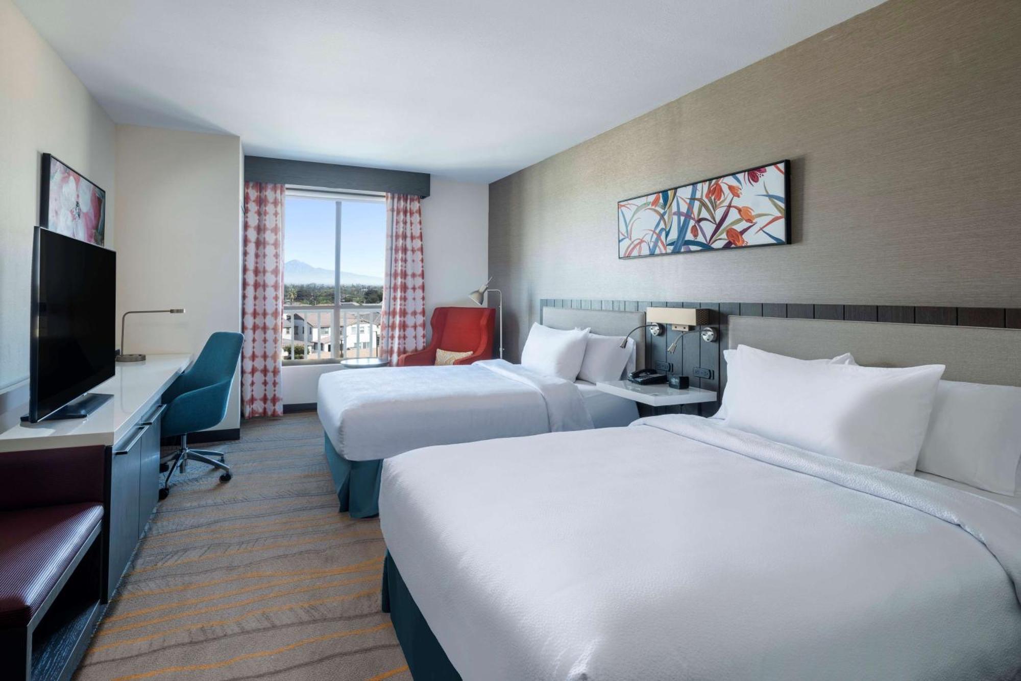Hilton Garden Inn Pomona, Ca Dış mekan fotoğraf