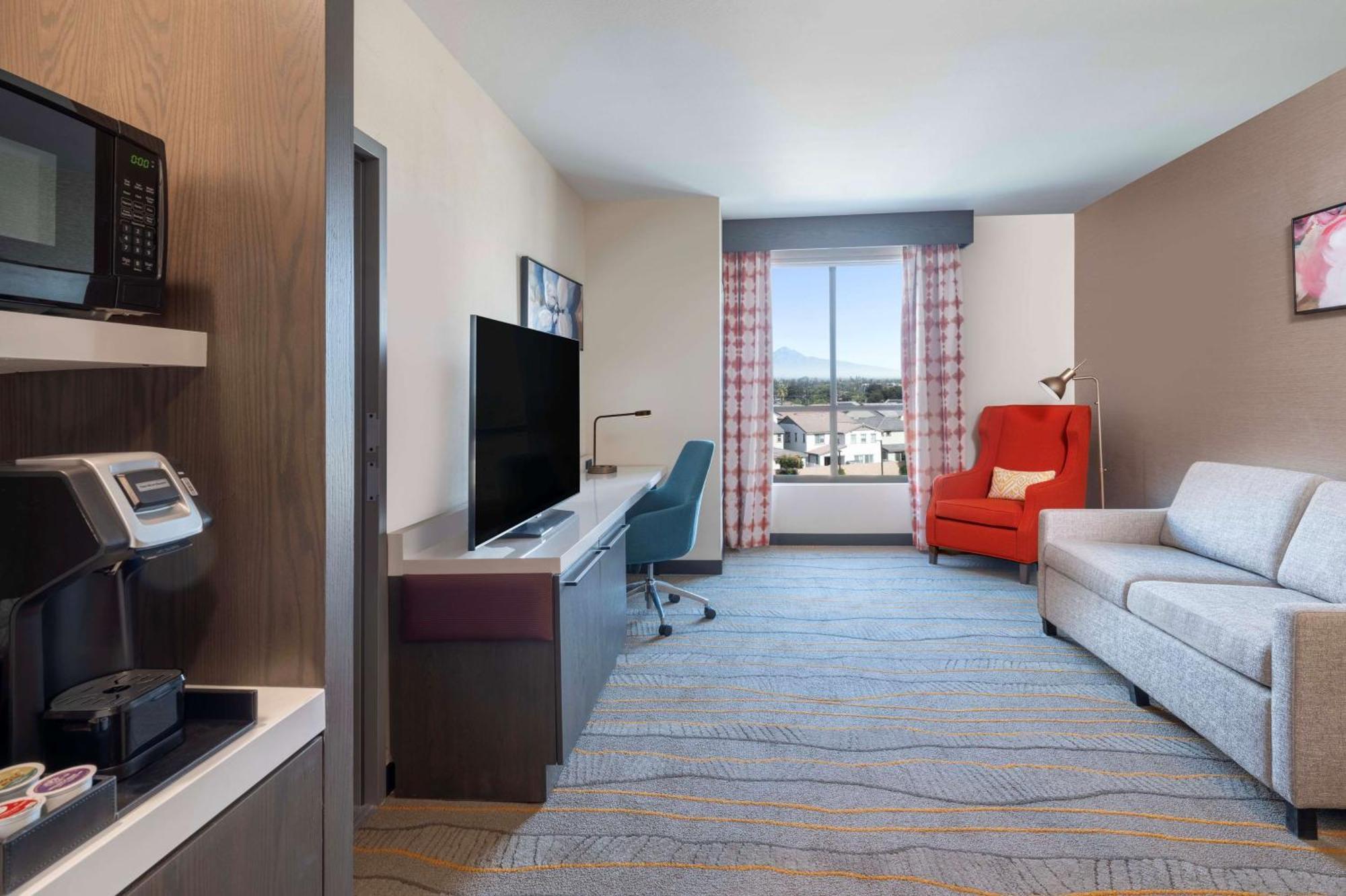 Hilton Garden Inn Pomona, Ca Dış mekan fotoğraf